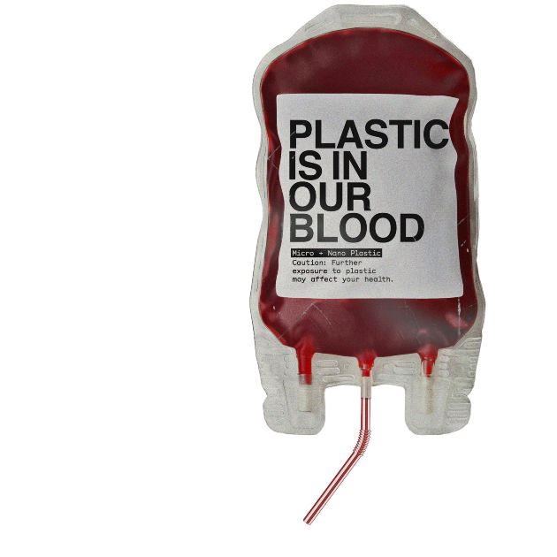A hospital blood bag marked with the words: Plastic is in our blood. A striped plastic drinking straw is sticking out of the bottom of the bag.